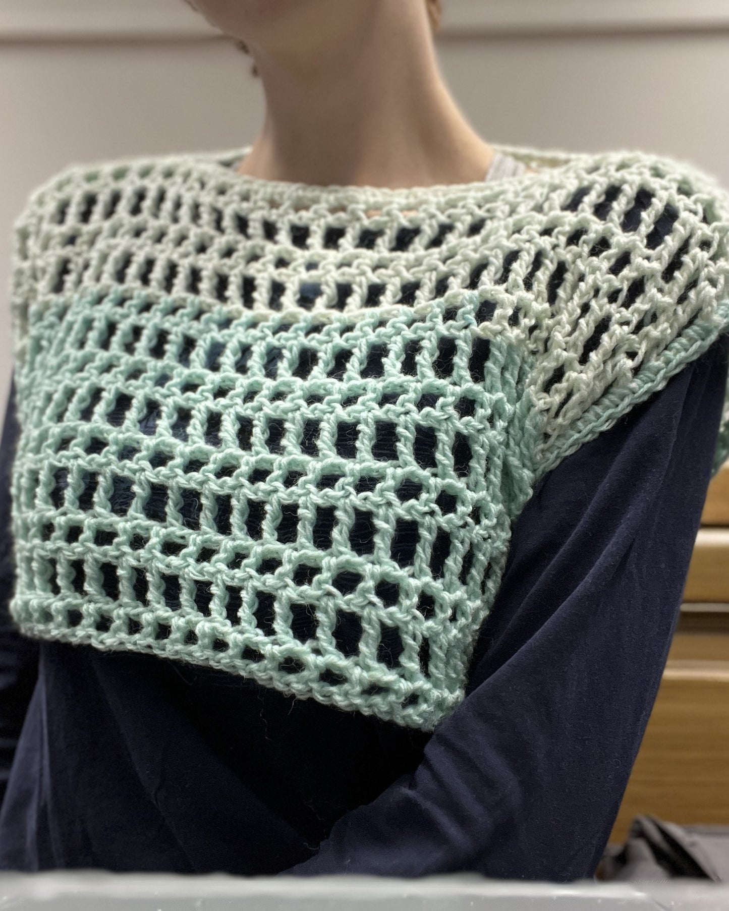 No Bars Pullover Crochet Pattern (ENG)